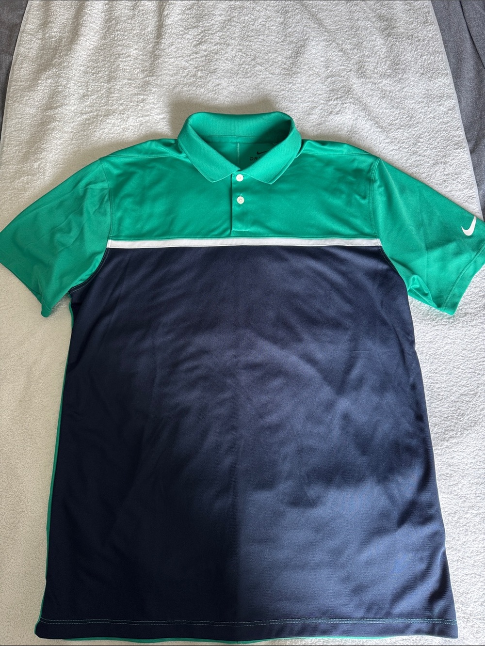 🦩Nike Men’s Teal Green and Navy Colorblock Polo